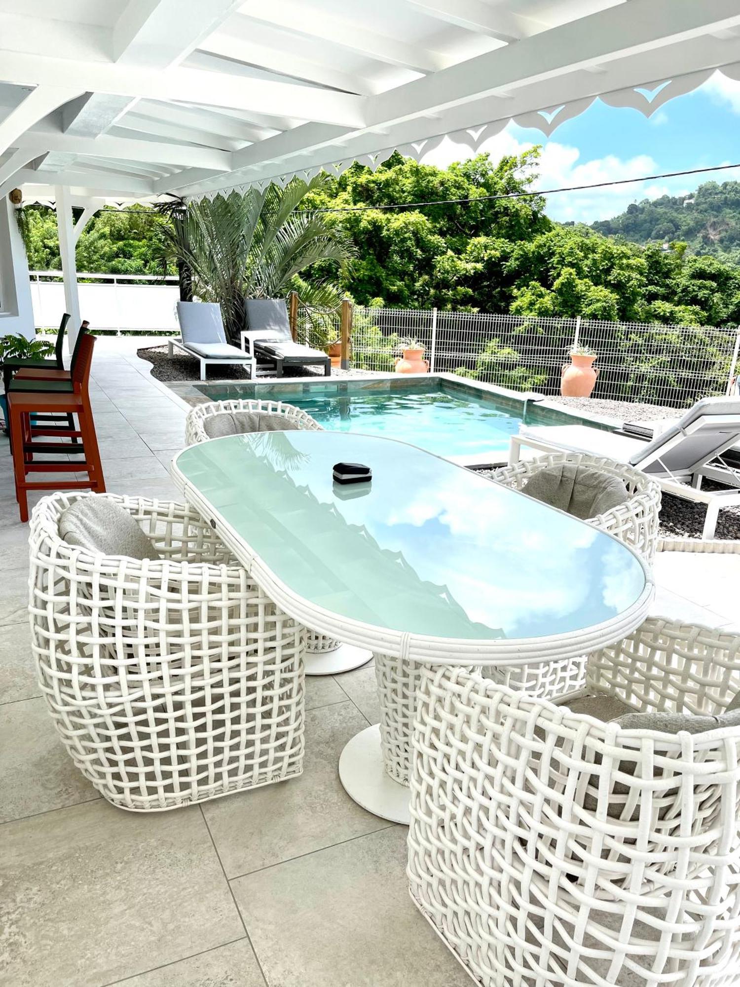 Les Appart Villa Sunbay Caraibes Avec Piscine Privative Vue Mer Et Montagne Le Francois Exterior photo